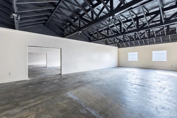 Commercial Property for Sale in Edinburg Texas 78539